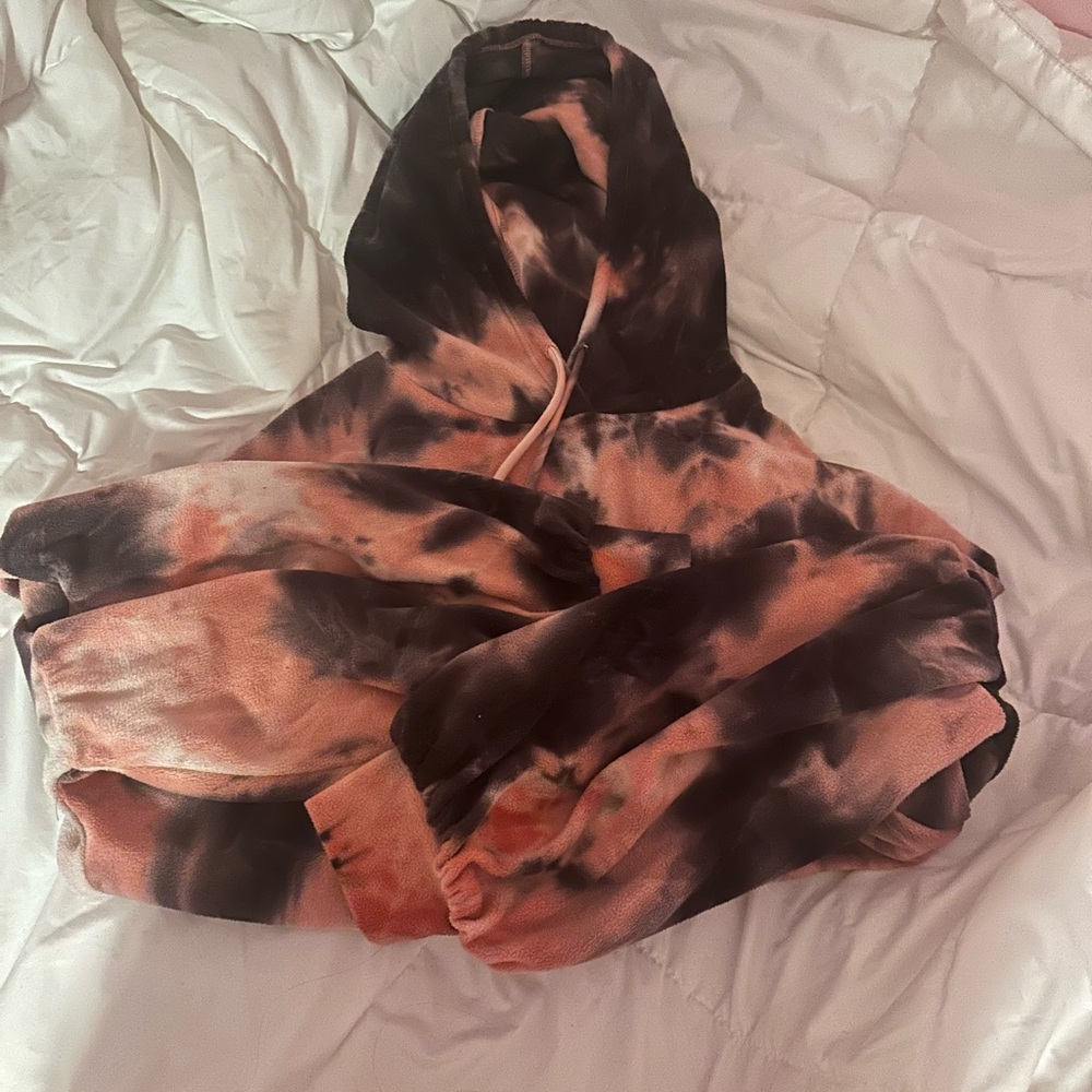 Oversized Tie-Dye Hoodie with Puff Sleeves